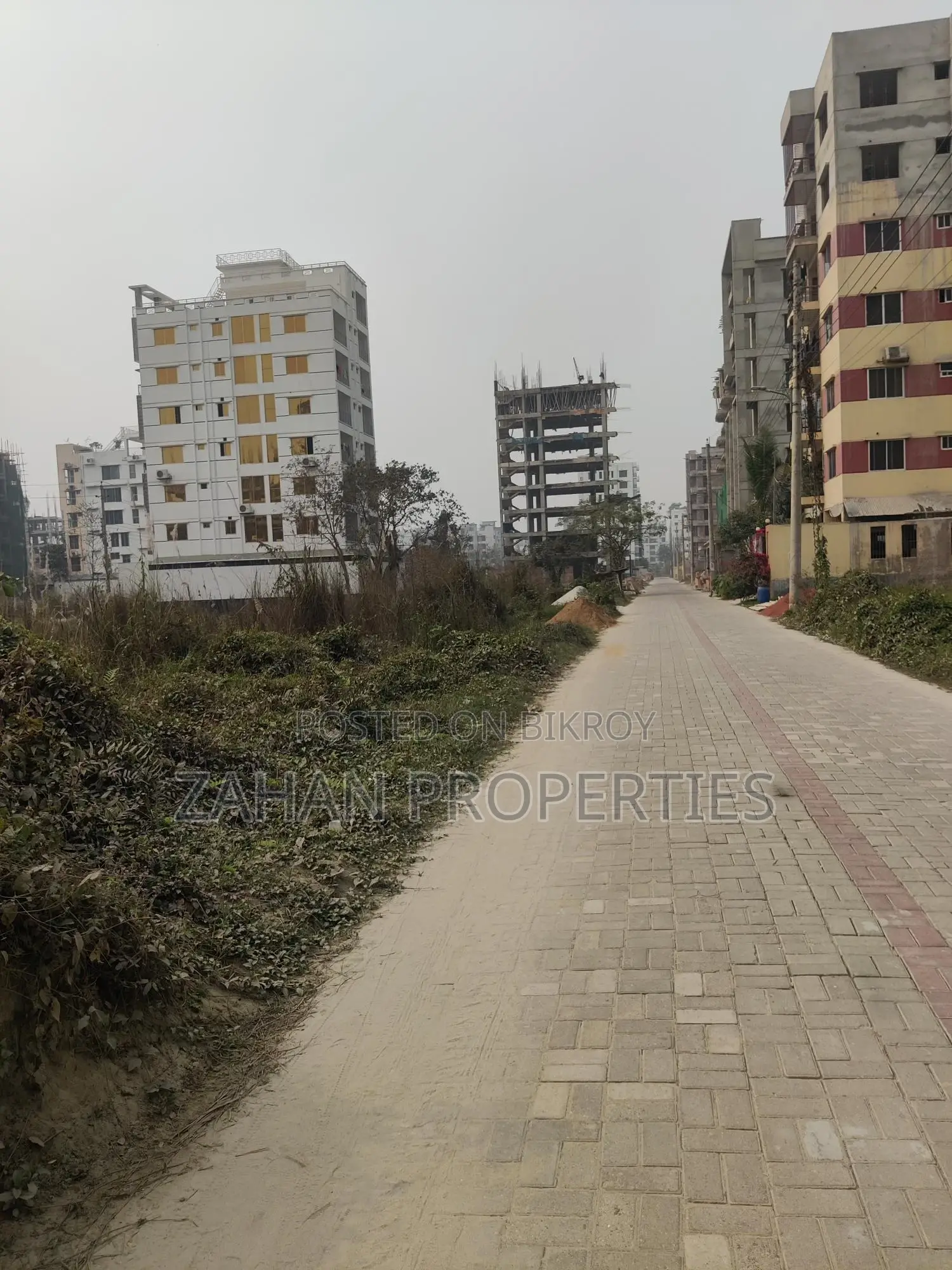 BASHUNDHARA L Block 10 katha South Face Plot for Sale
