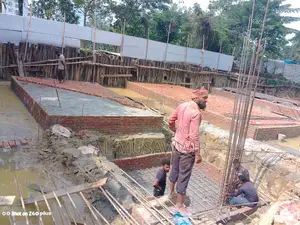 Flat Next to Metro Station, Say Goodbye to Traffic—Swapnosindhu Project