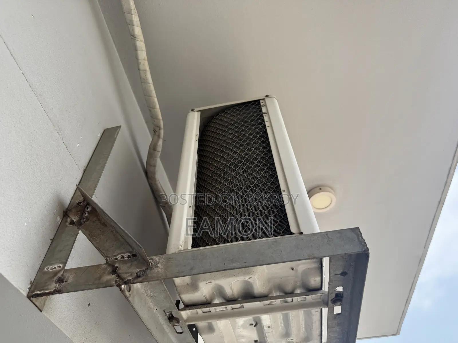 Singer 1.5 Ton Non Inverter AC in Fresh Condition for Sale