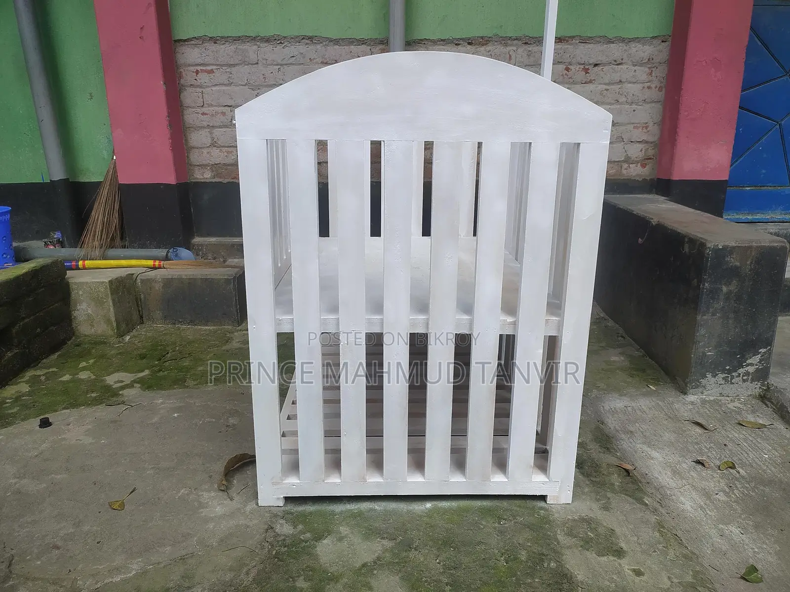 বাচ্চার খাট
