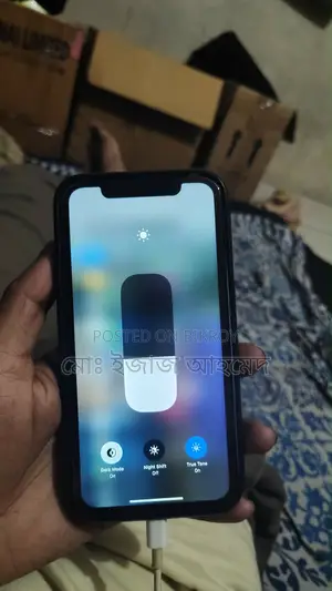 অ্যাপল আইফোন এক্সআর ৬৪ জিবি সাদা