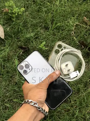 Apple iPhone 11 Pro (Used)