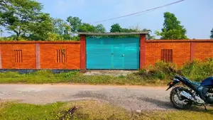 সেক্টর-৯ এ ৩০০ ফুটের কাছে ৩ কাঠা পার্ক ইস্ট