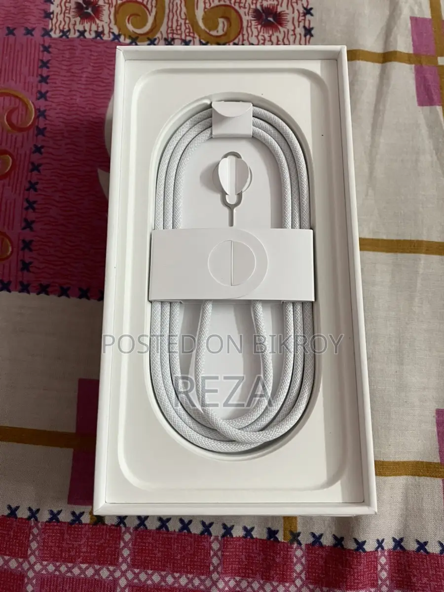 Apple iPhone 16e 128 GB Black