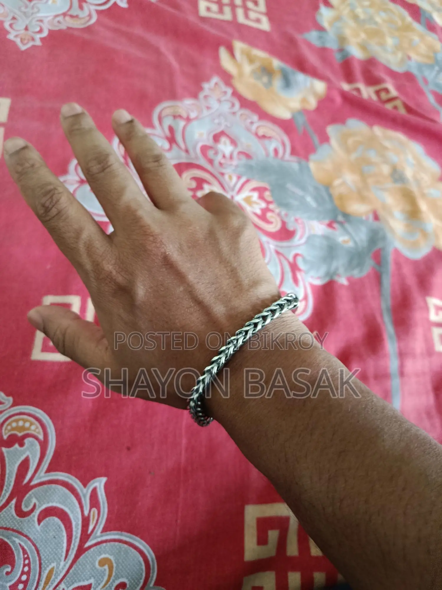 ছেলেদের ব্রেসলেট
