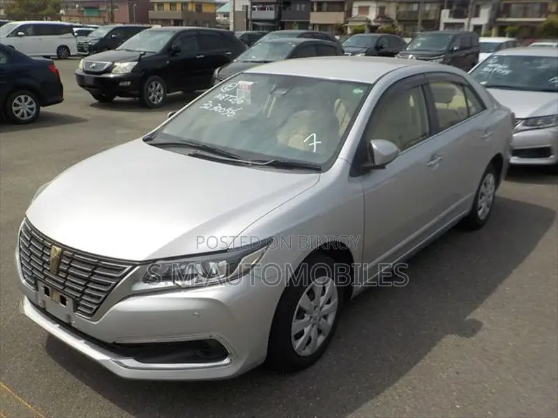 Toyota Premio FL Pkg Silver 2021