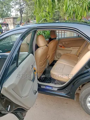 টয়োটা প্রিমিও পুশ স্টার্ট ২০০৯