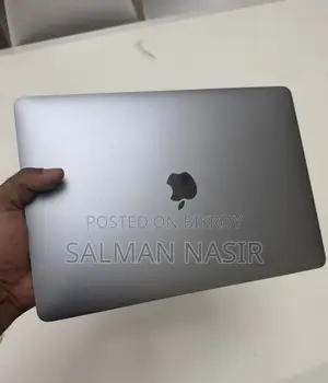 Macbook Pro 13” (2022) M2 | 512gb Ssd 8gb Ram Like New 3cycle