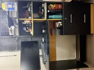 ডেস্কটপ টেবিল