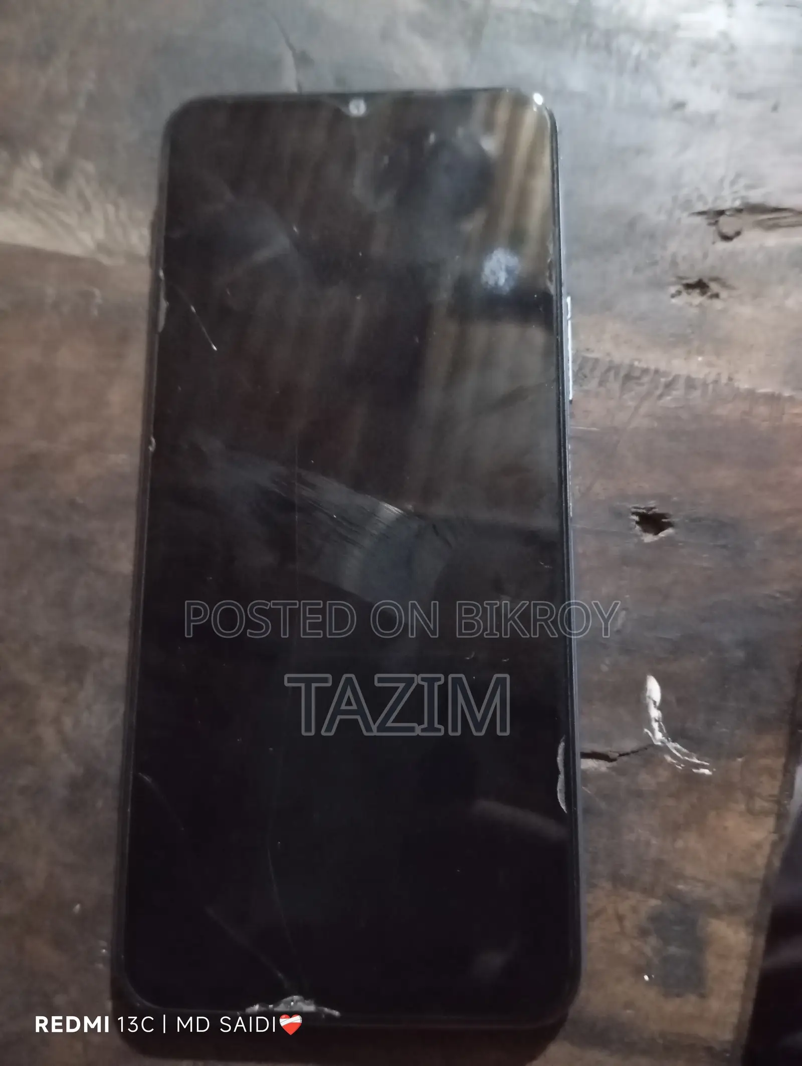 Vivo Y12s phone is in very good condition (Used)