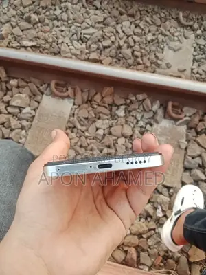 Vivo V25e (Used)
