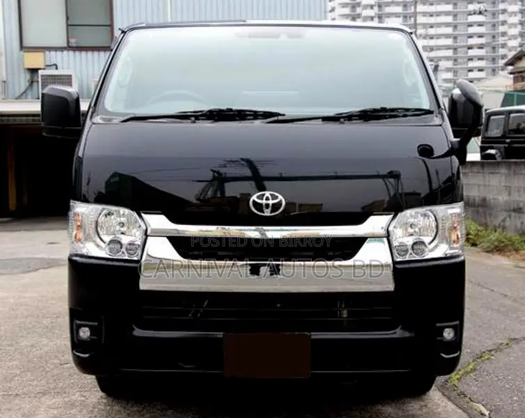 Toyota HiAce 2021 Black