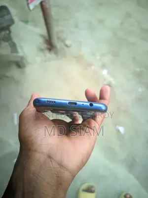 স্যামসাং গ্যালাক্সি A12 অনেক ভালো (ব্যবহৃত)