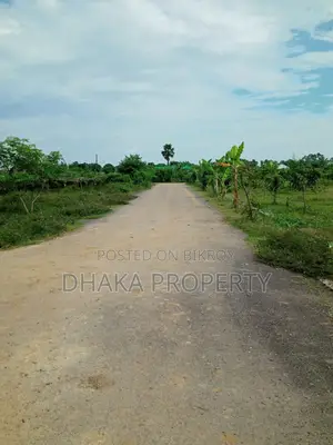 সেক্টর-২৪ এ ৩০ ফুট রাস্তার পাশে ৩ কাঠার নর্থ ফেস প্লট