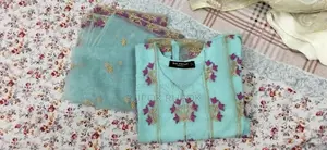 Used দেশিও থ্রি পিস বিক্রি হবে
