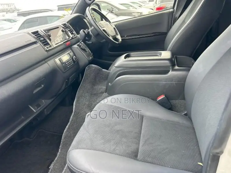 Toyota Hiace SGL Dark Prime II 2020