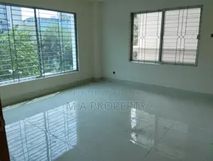 গুলশান ২ এর মাঝে ৪ বেডরুমের অফিস অ্যাপার্টমেন্ট ভাড়া