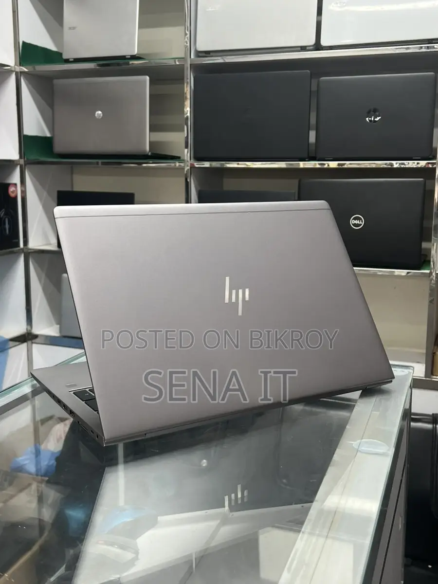 Hp Zbook 15u G5 i7 8th Genaration 8/256GB ssd