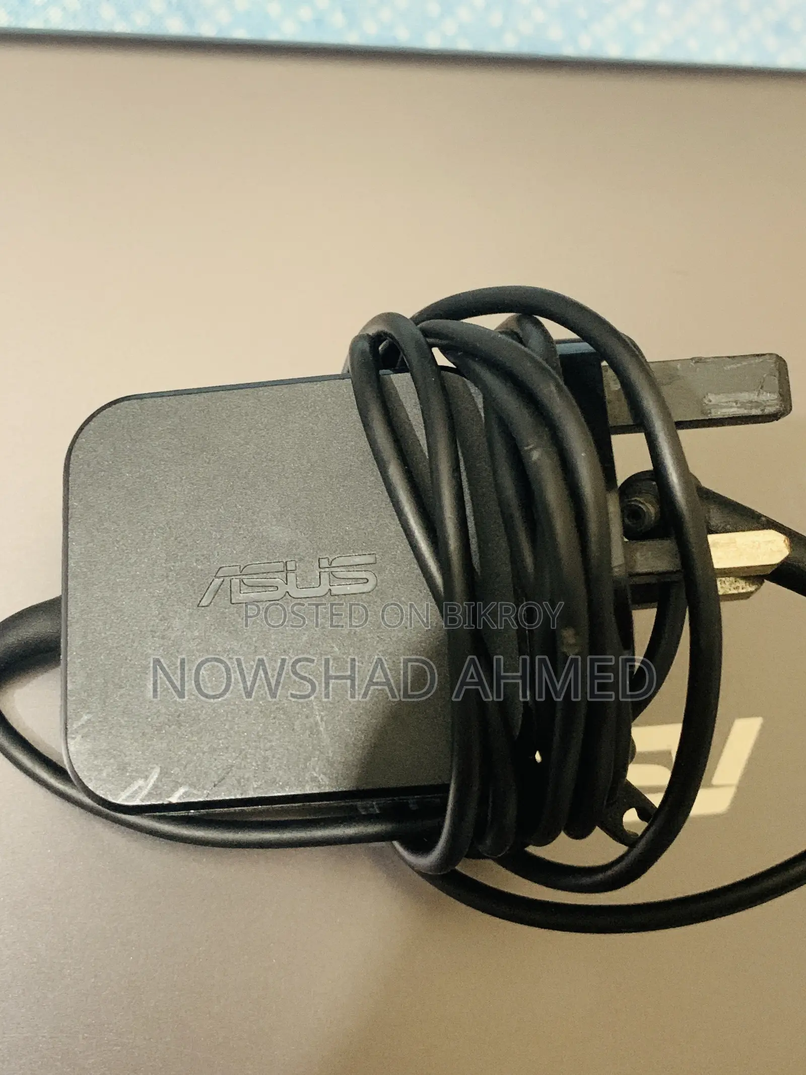 Laptop Asus 4GB HDD 1T