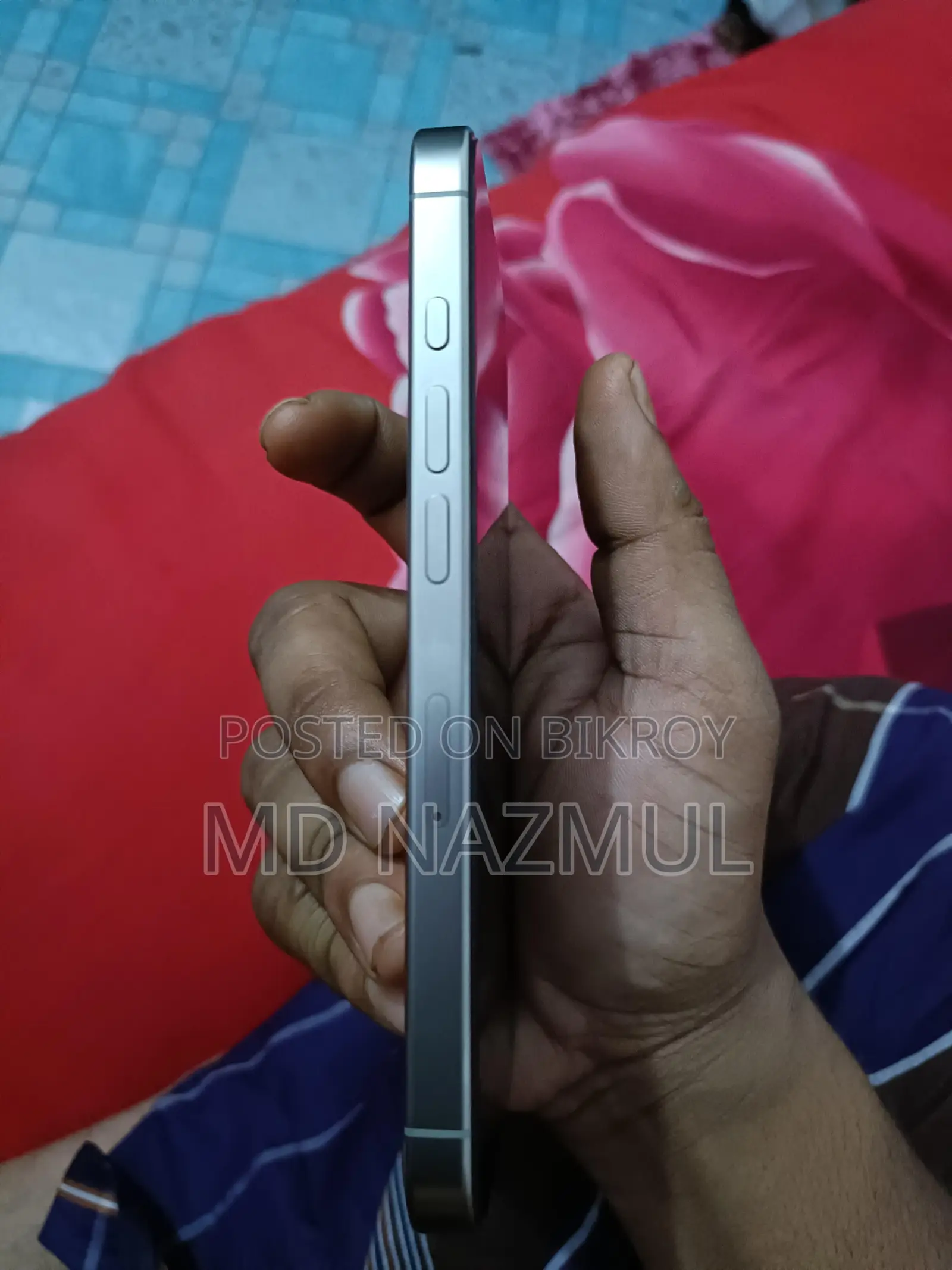 Apple iPhone 16 Pro (Used)