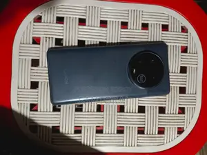 Walton Xanon X90 12-256 (Used)