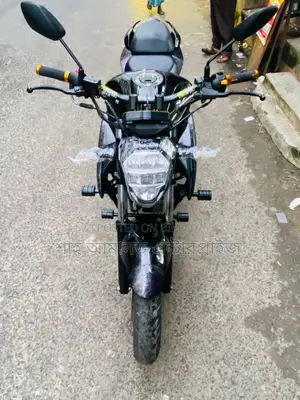 Suzuki Gixxer Naked version V4 2023