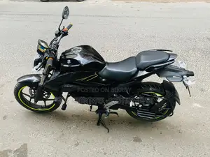 Suzuki Gixxer Naket version V4 2023