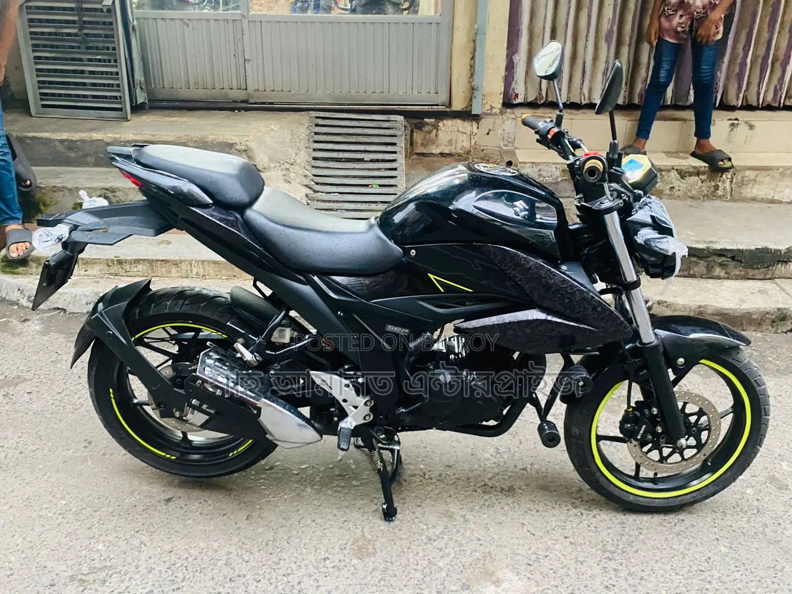 Suzuki Gixxer Naket version V4 2023
