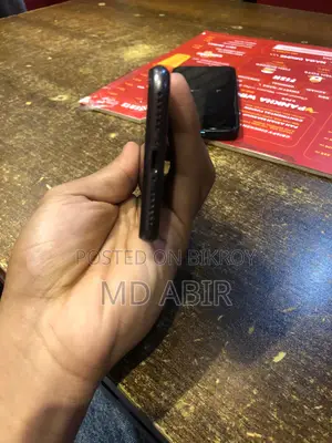 Apple iPhone 8 (Used)
