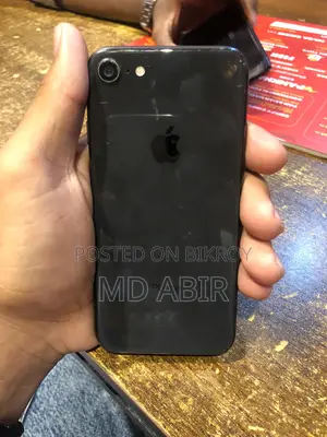 Apple iPhone 8 (Used)
