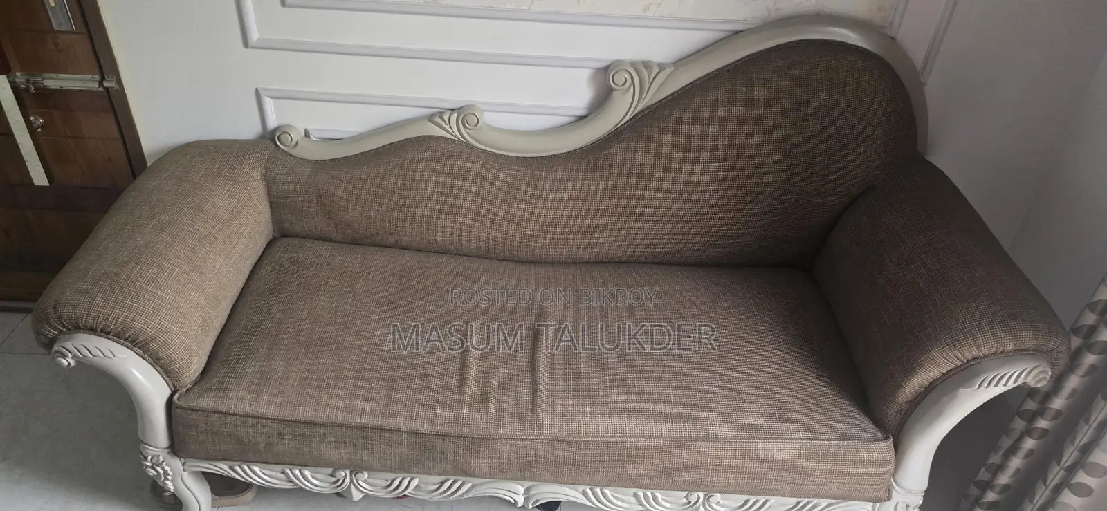 Wooden Divan