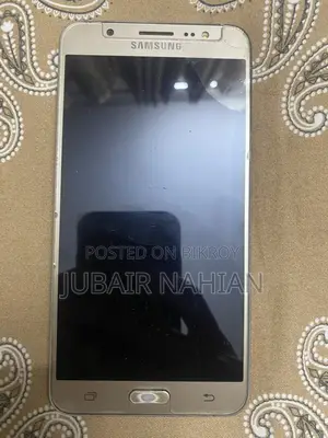 Samsung Galaxy J7 (Used)