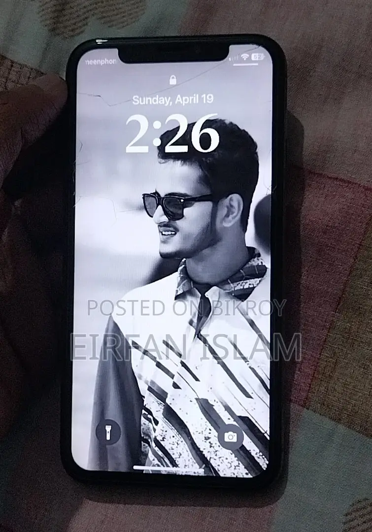 Apple iPhone X (Used)
