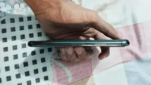 Apple iPhone X (Used)