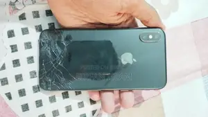 Apple iPhone X (Used)