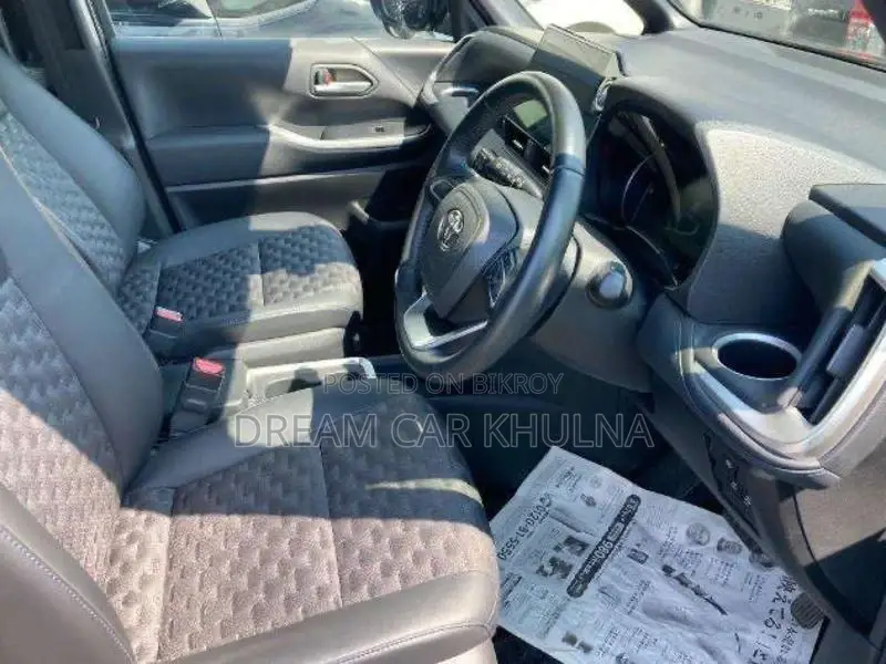 Toyota Voxy S-Z Leg Rest Full Option 2022