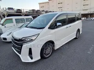 Toyota Noah 2021