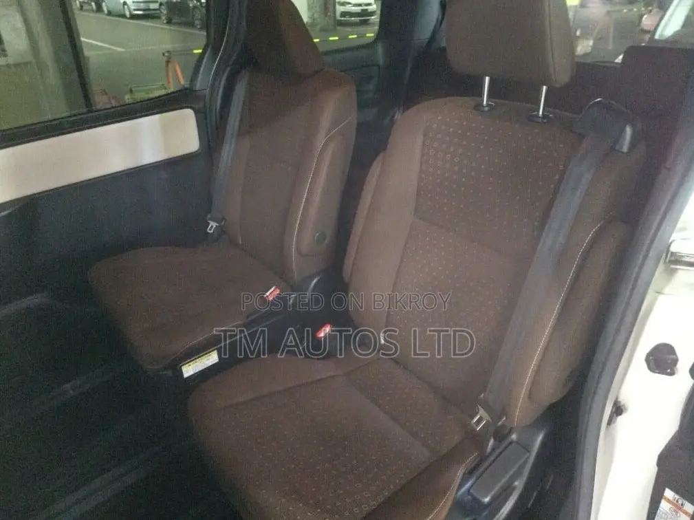 Toyota Noah G PKG 4.5 PEARL 2020