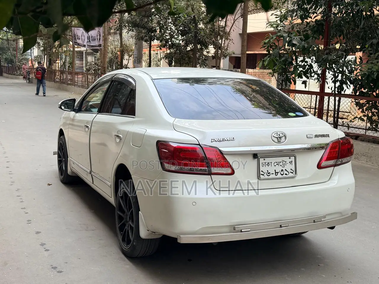 Toyota Premio 2013 White