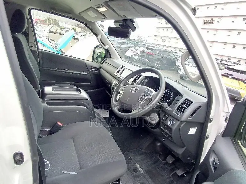 Toyota Hiace SUPER GL 2021