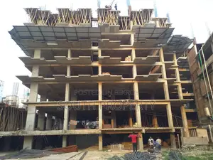 4-bedroom Condo in Badda for sale