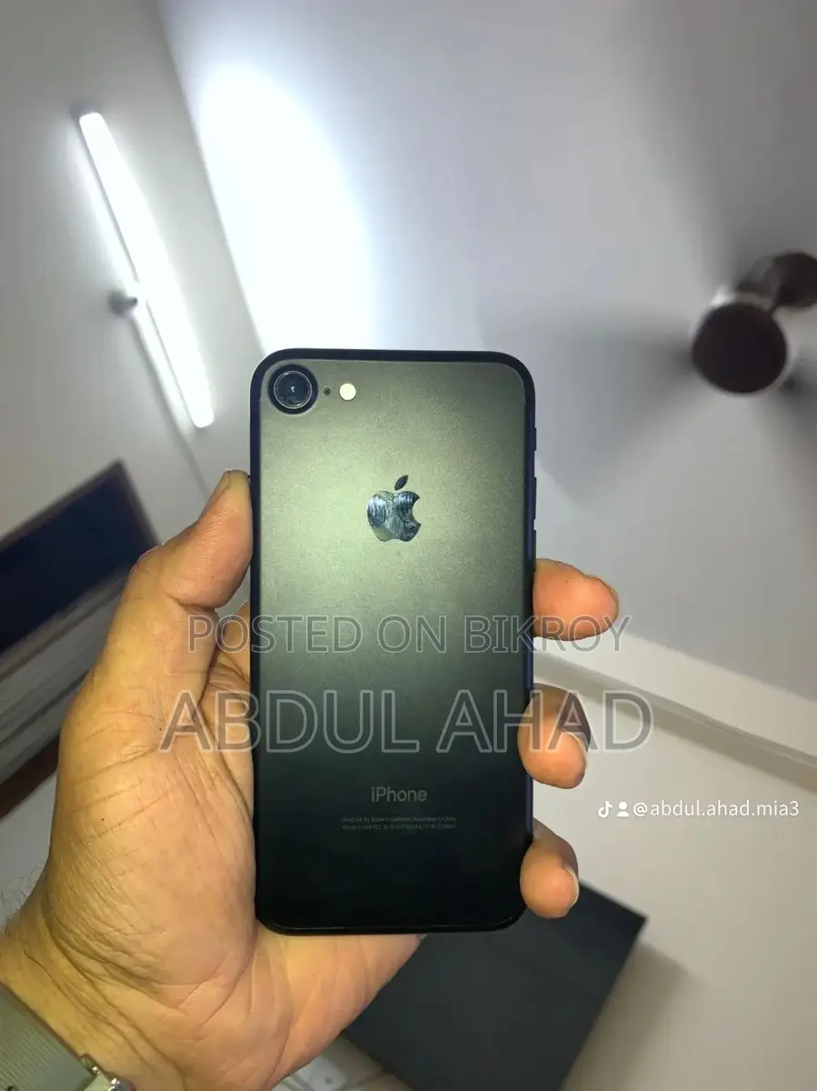 অ্যাপল আইফোন ৭ (ব্যবহৃত)