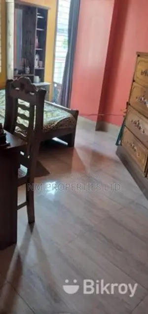 750 Sq Ft Used Flat in Mirpur 2