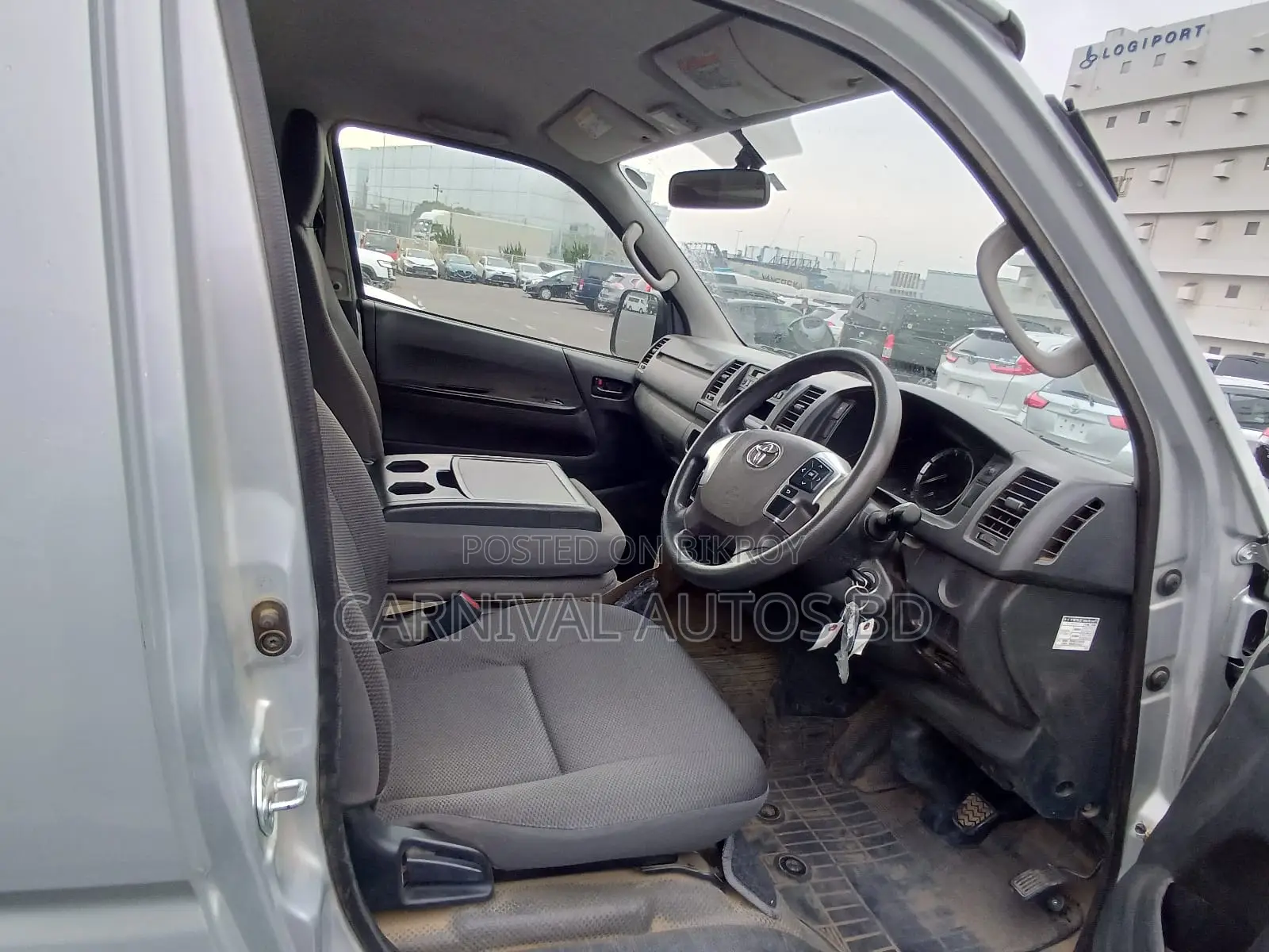Toyota Hiace DX/GL PACKAGE 2020