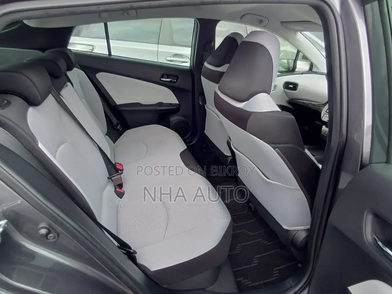 Toyota Prius S SAFETY PLUS 2021