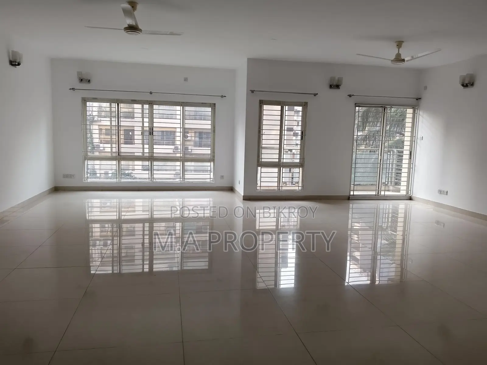 Rent Apartment 4-Bed, 4-Baths, 4000 sqft, 2-Carpark, Gulshan-2