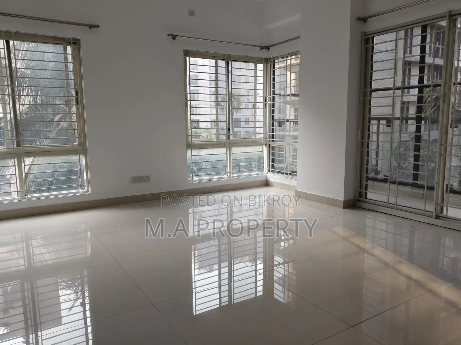 Rent Apartment 4-Bed, 4-Baths, 4000 sqft, 2-Carpark, Gulshan-2