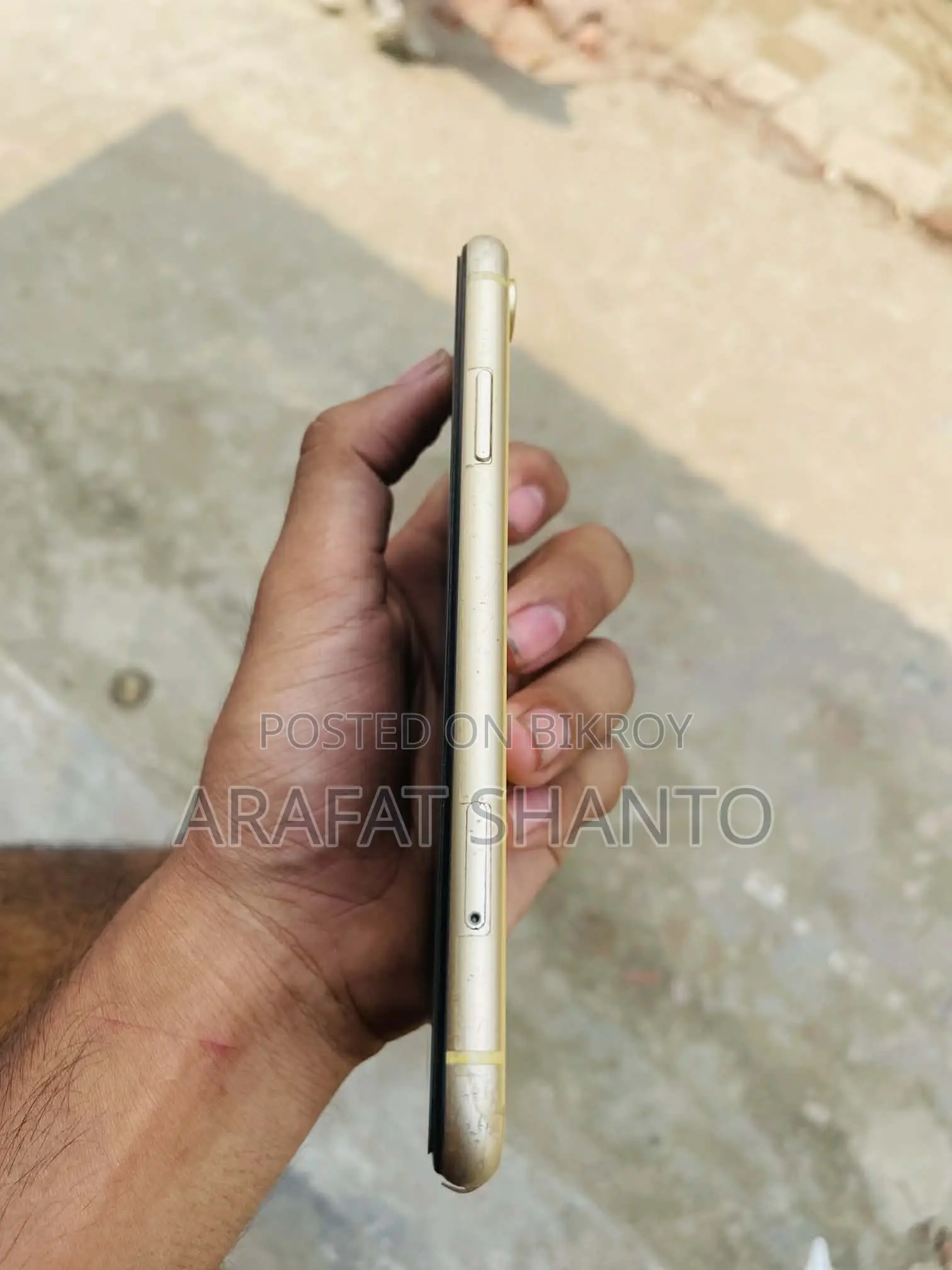 Apple iPhone XR (Used)