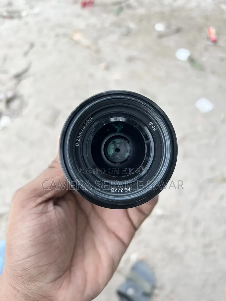 Sony FE 28mm f/2 Lens