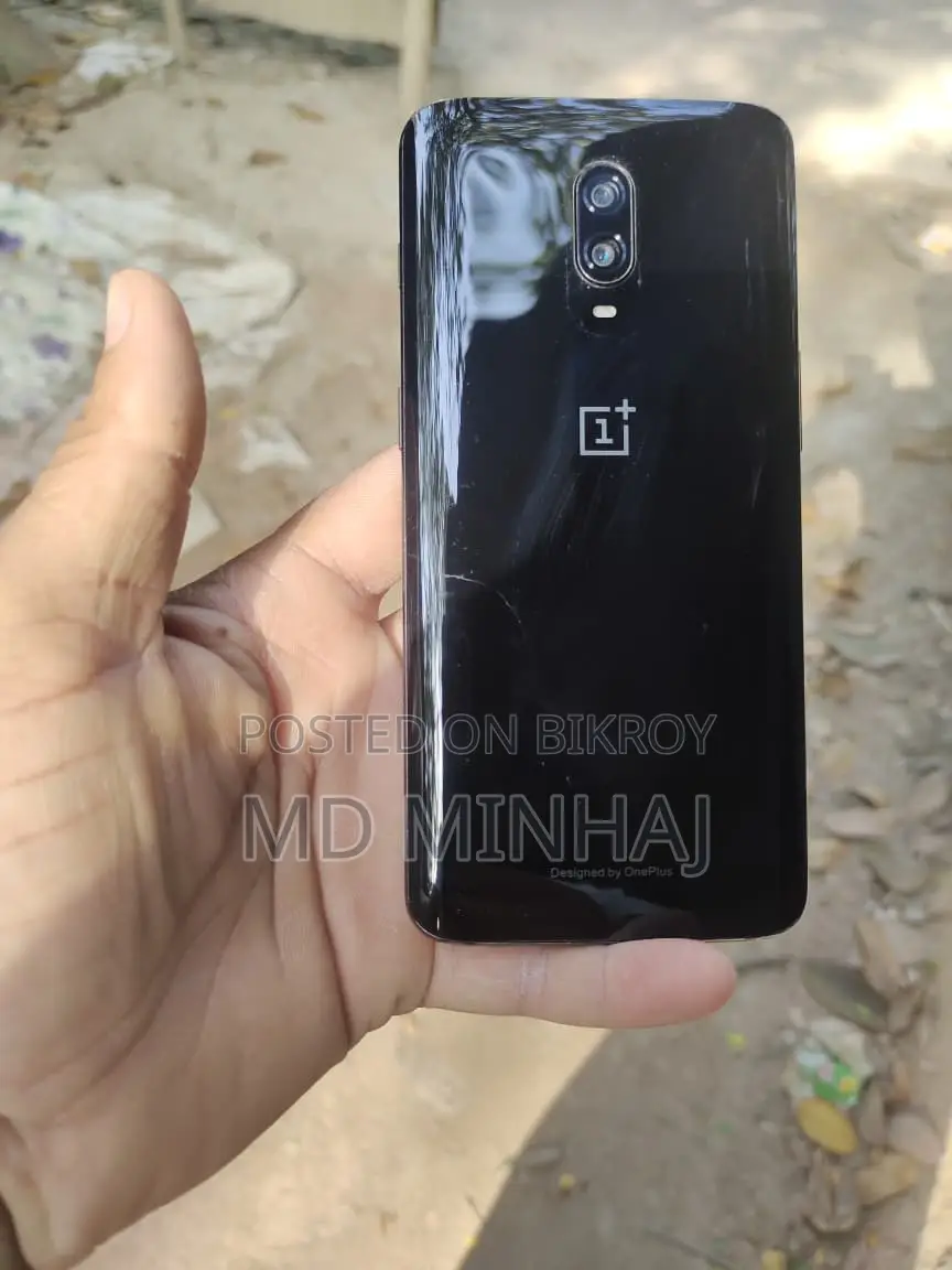OnePlus 6T (Used)